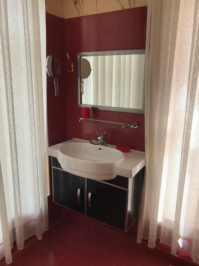 Sheki Apartments Bagian luar foto